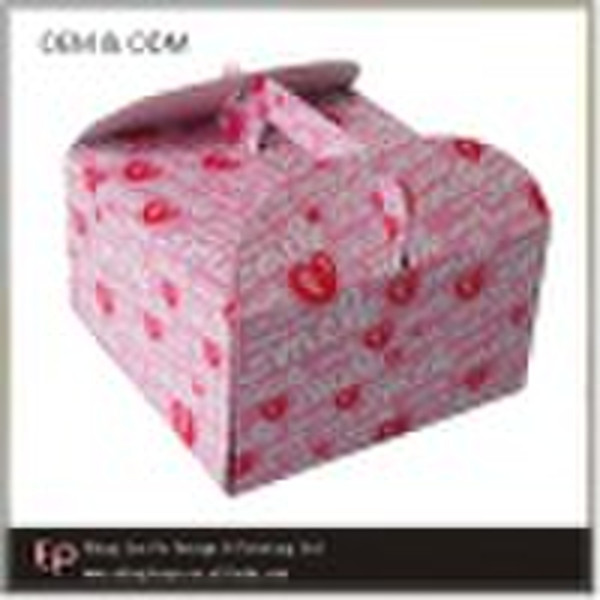 cake box with plastic insert