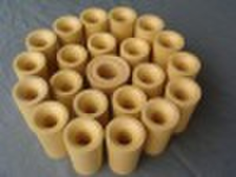 Refractory zirconic core