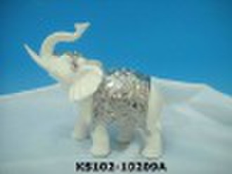 Porcelain elphant for home decoration