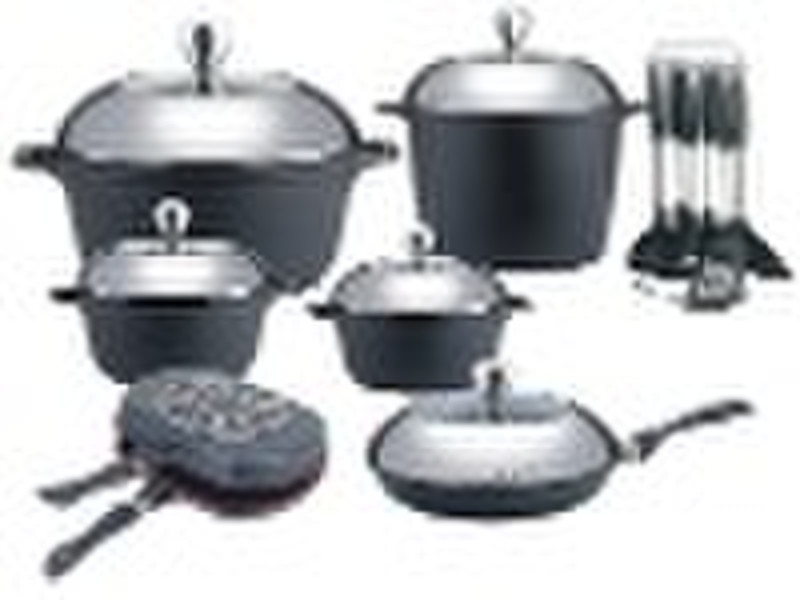 Die-cast aluminum non-stick cookware set