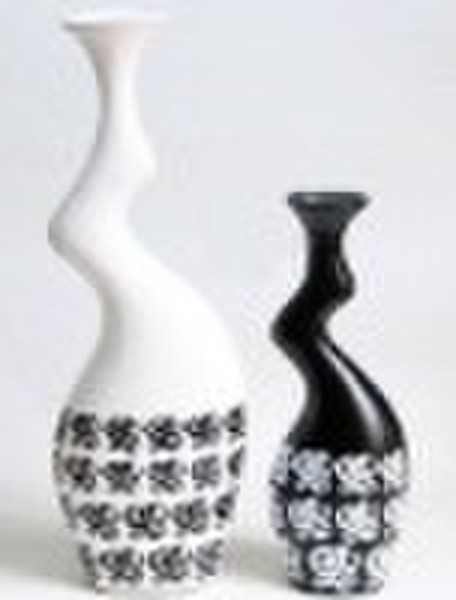 Porcelain/ Ceramic vase set