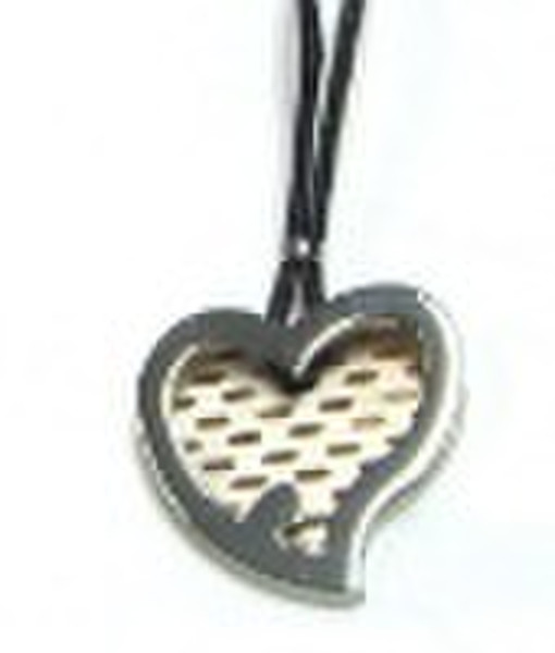 Fashion heart pendant