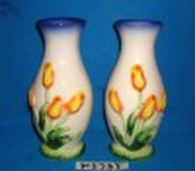Closeout ceramic vase 7.5 inches