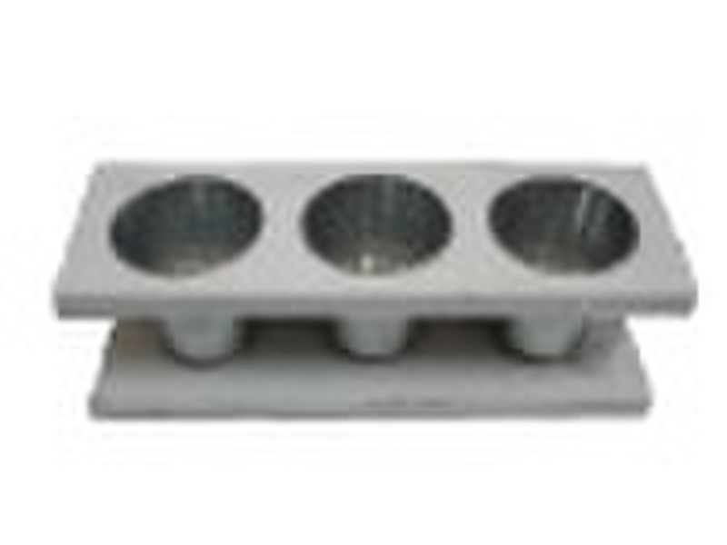 Wooden planter has inner pots