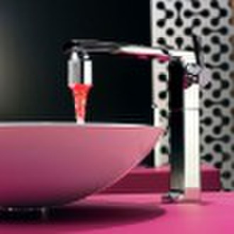 temperature controlled basin faucet