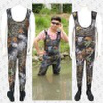 Camouflage neoprene wader