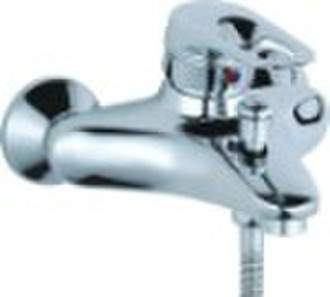 Single handle bath tap