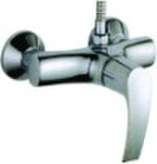 Single handle shower faucet