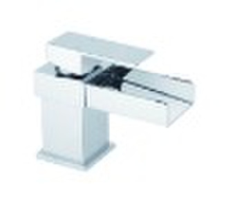 Waterfall clockroom faucet