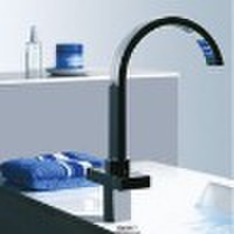 2010 kitchen faucet (SEM-6677)