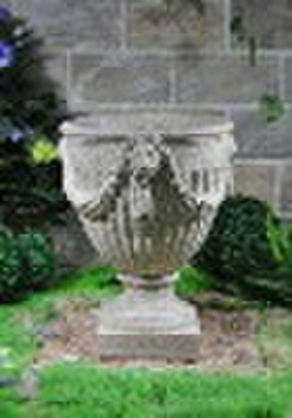 magnesia  lion head planter