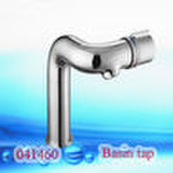 Single handle kitchen waterfall faucet