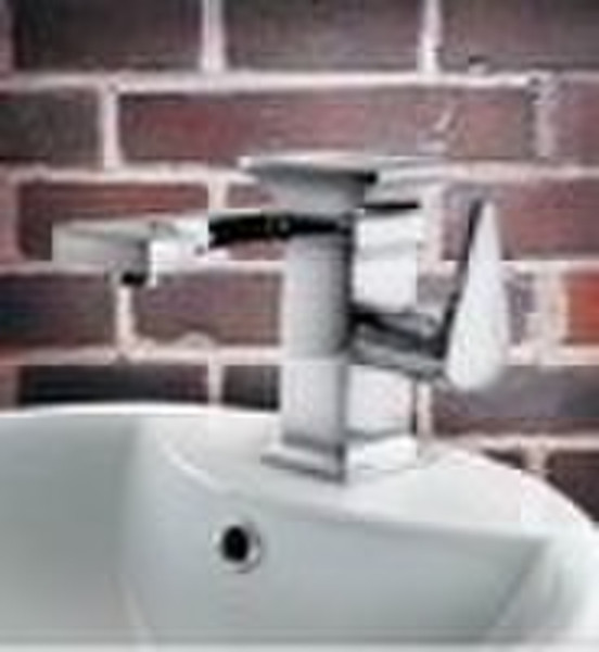 single lever basin faucet