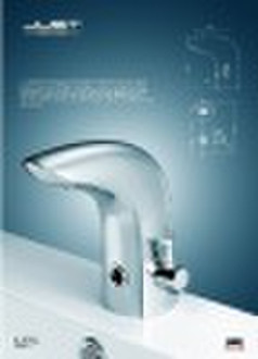 Sensor basin mixer