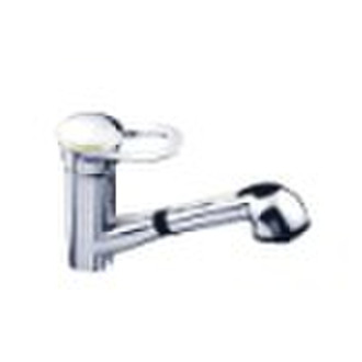 Pull out spray kitchen faucet