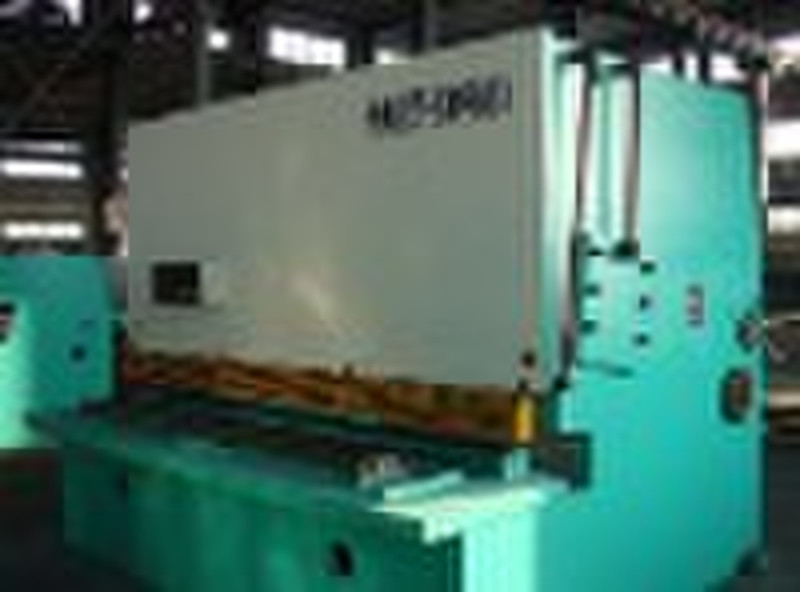 Hydraulic shearing machine