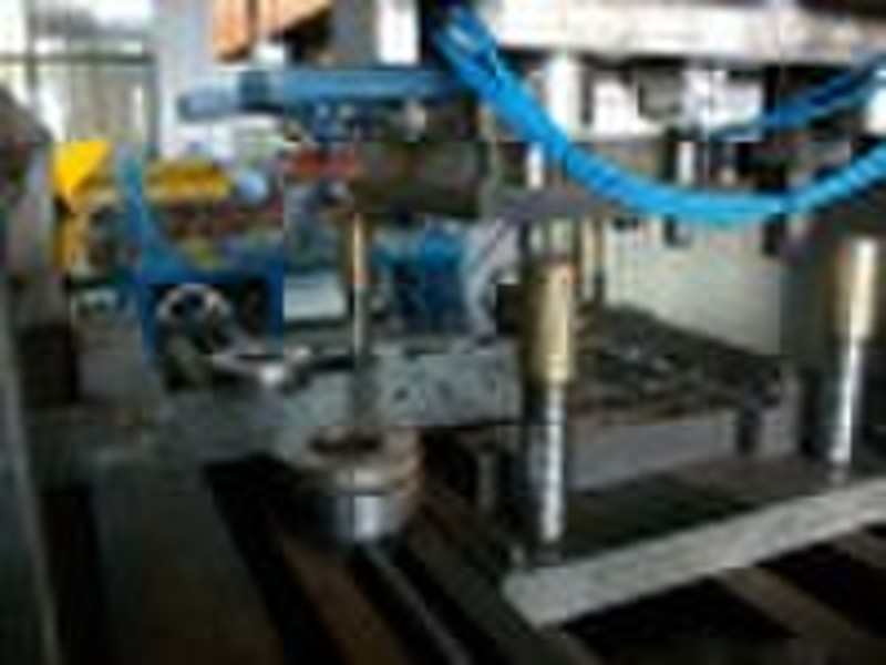 Highway guardrail roll forming machine