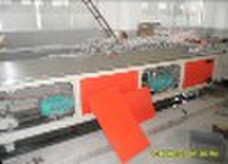Vacuum shaping table for PE sheet production line