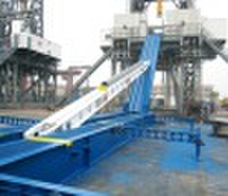 Drilling tool transporting device