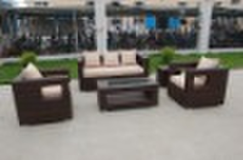 2010 outdoor furniture