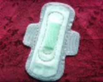 Sanitary towel with convexly elastic core