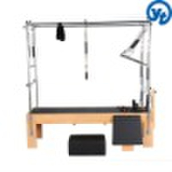 A + Buche und Edelstahl Pilates Reformer