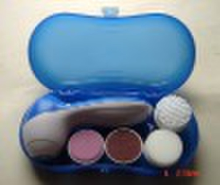 4-in-1 personal beauty set in PP box