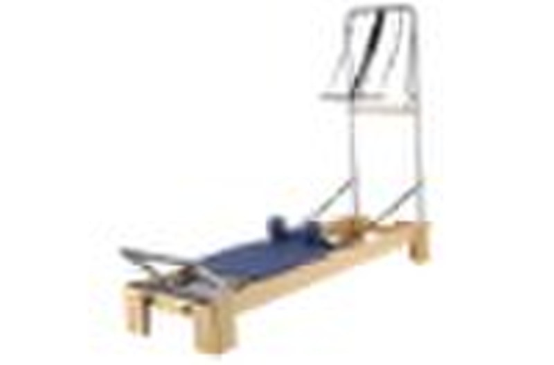 Reformer with half-trapeze