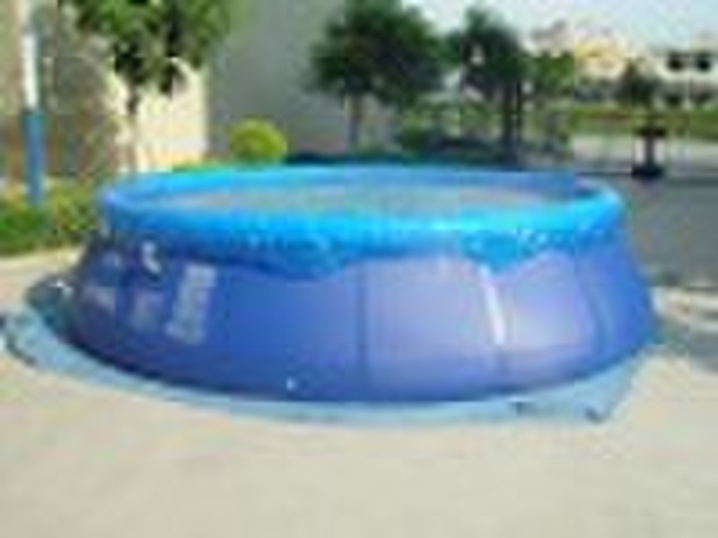 Round  swimming pool