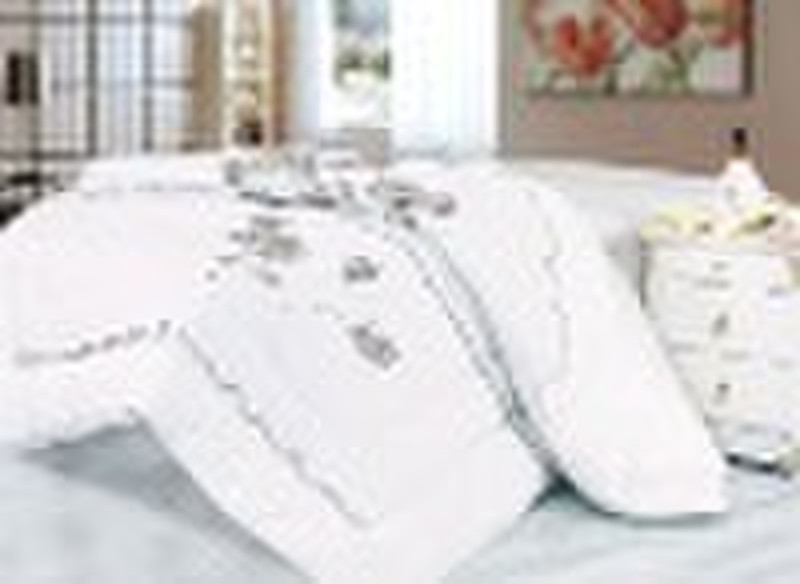 100% cotton Embroidery comforters