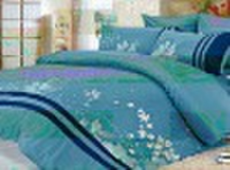 Fashion and Elegant design Embroidery bedding set