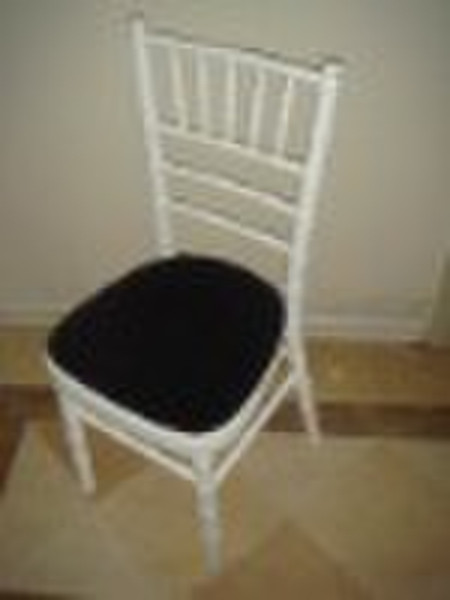 wooden chiavari chair