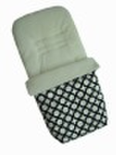 Stroller footmuff
