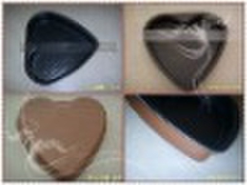 heart-shaped cake mould