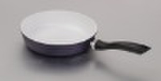 Die-cast aluminum frying pan