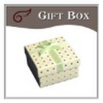 Great Packaging Idea! Polkadot Gift Packaging Box