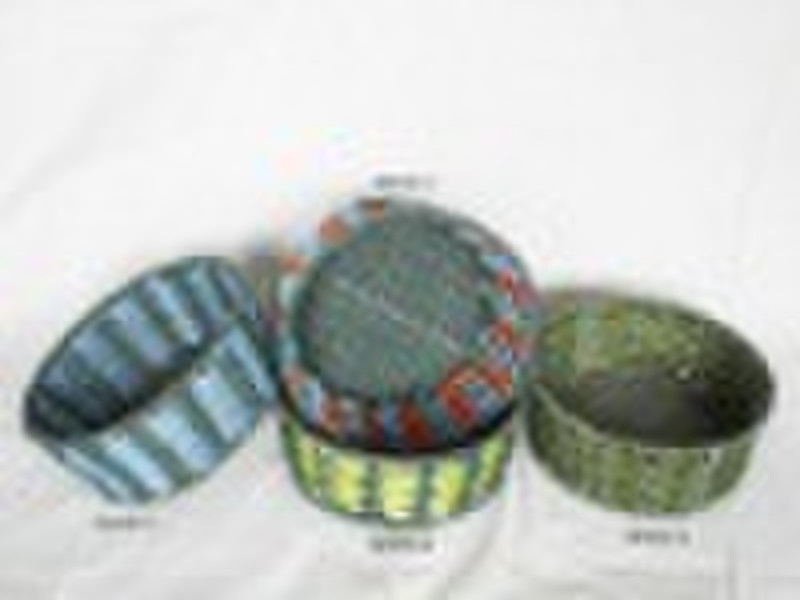 straw storage basket