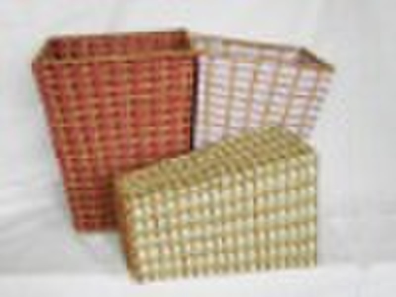 straw storage basket