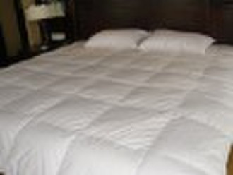 75% white goose down quilt