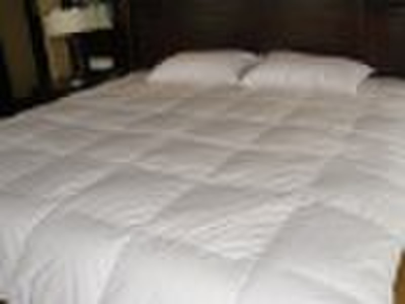 75% white goose down quilt