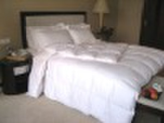 100% white goose feather quilt/ feather comforter