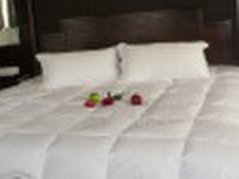 polyester quilt& comforter /bedding &home