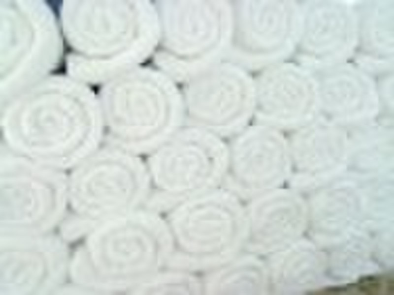 White Peach Polyester Quilt