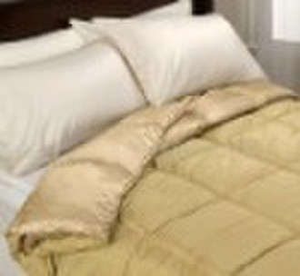 polyester comforter