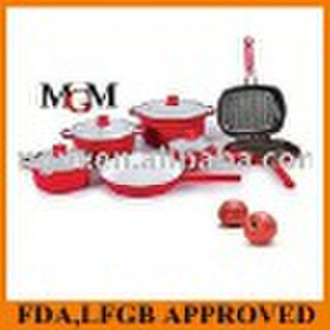 die cast aluminum cookware set with white ceramic