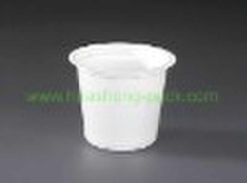 4.5oz Plastic Yogurt cup