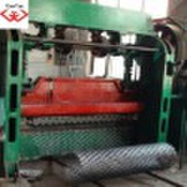 Expanded metal mesh machine