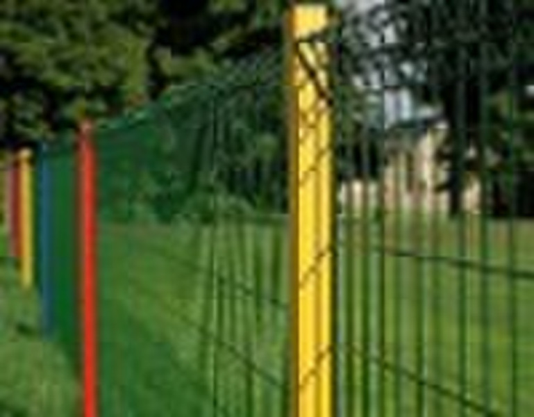 Welded Mesh Fence ( 3.5mm-5mm wire dia. )