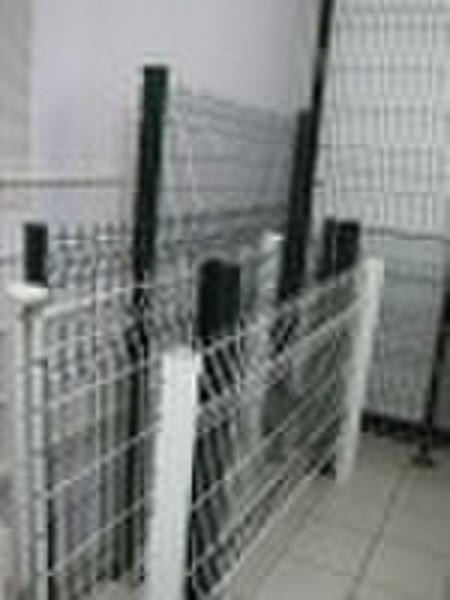 wire mesh fence