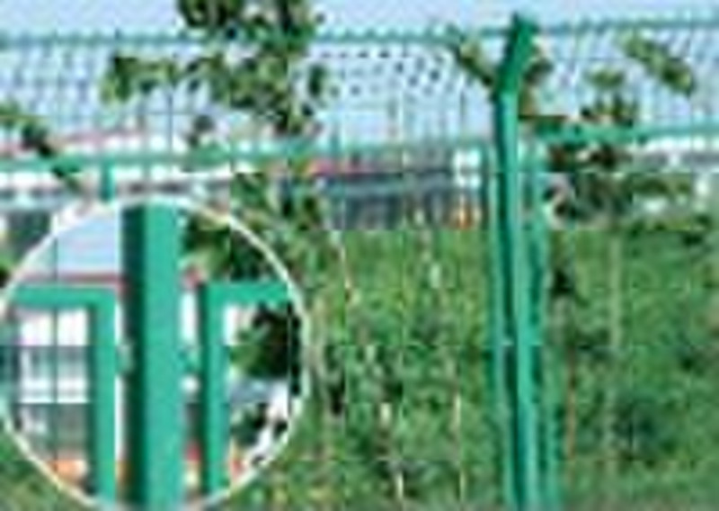 welded wire mesh fence